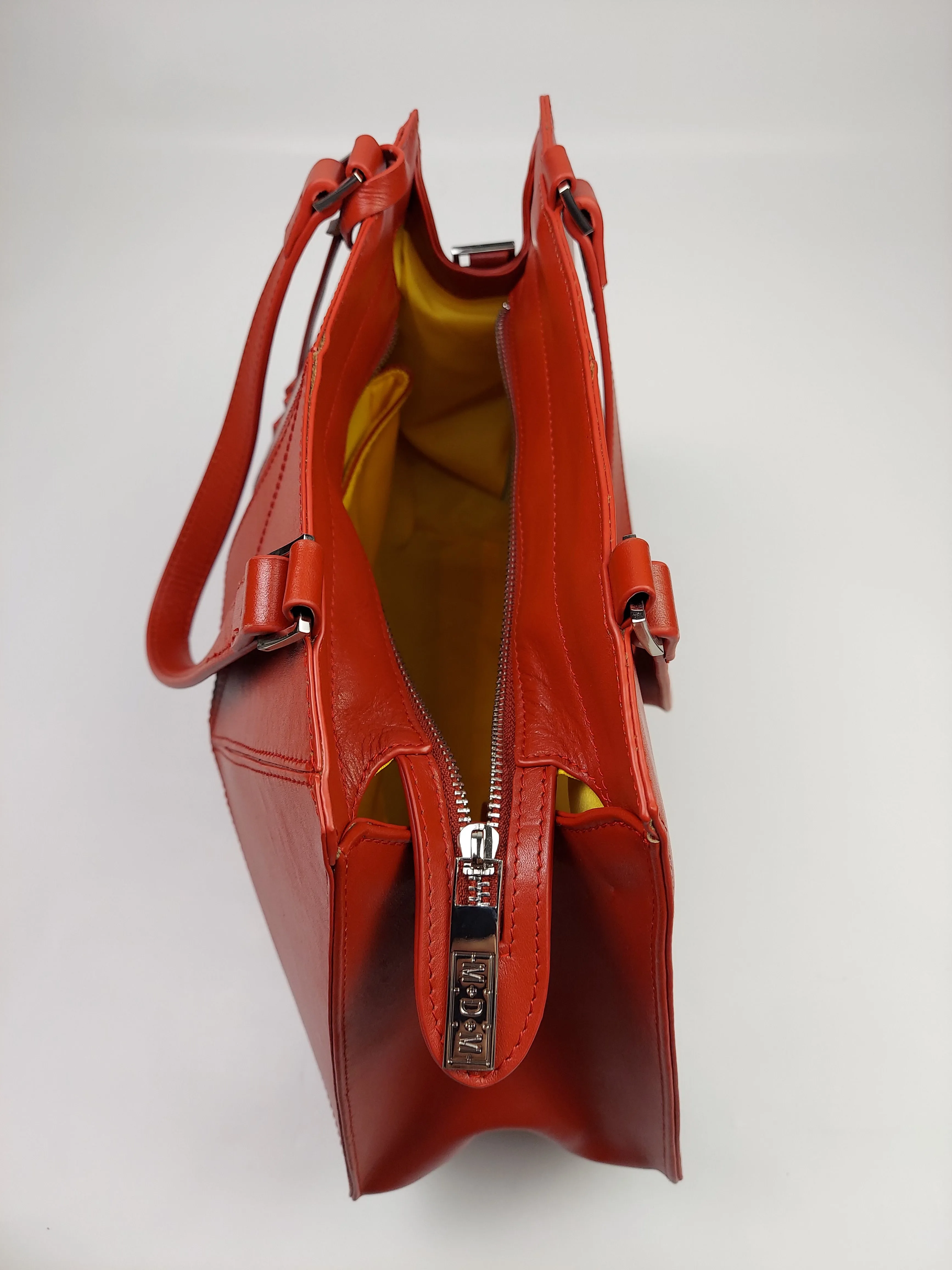 A-01 Red