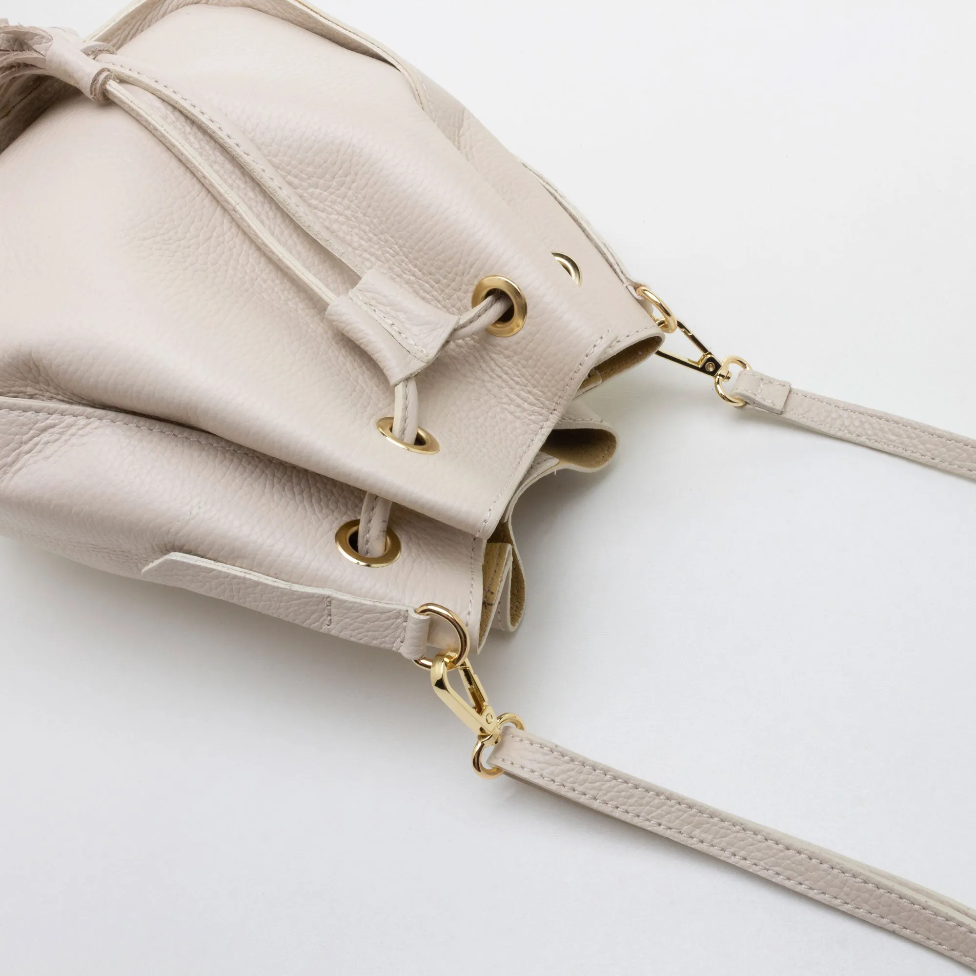 BUCKET BAG
