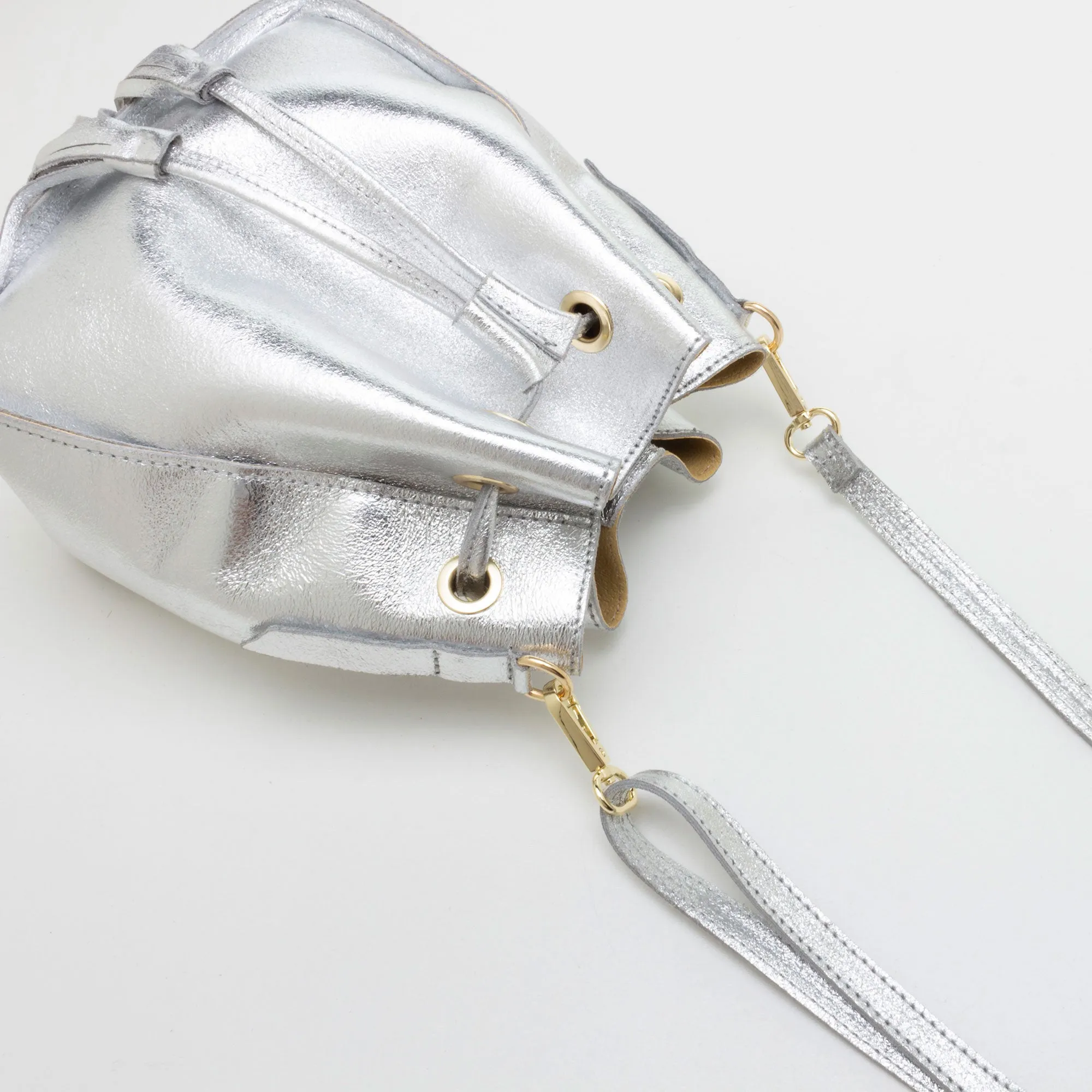 BUCKET BAG