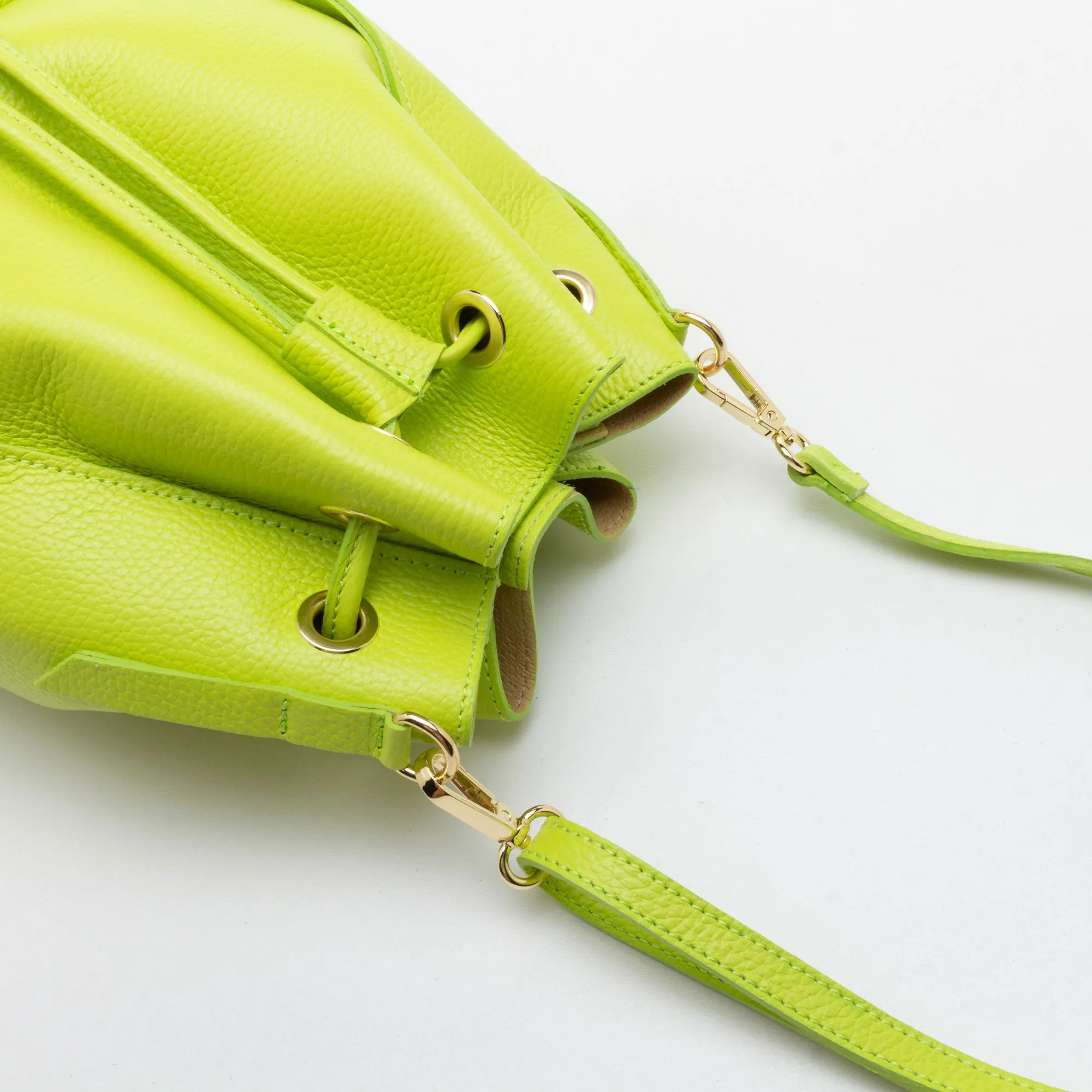 BUCKET BAG