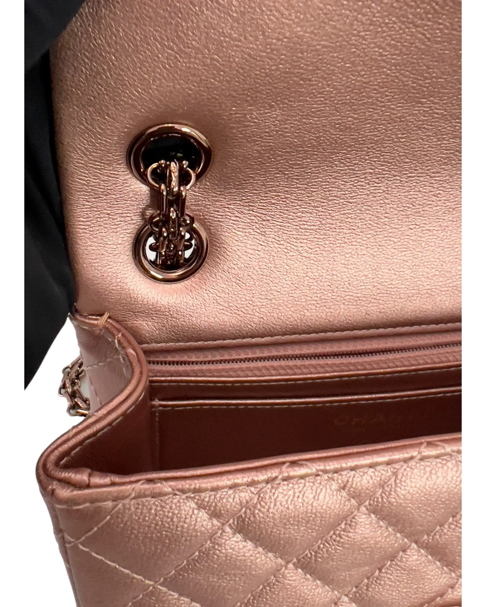 Chanel 2.55 Reissue Mini 22C Rose Gold Calfskin, Pink/Rose Gold Hardware