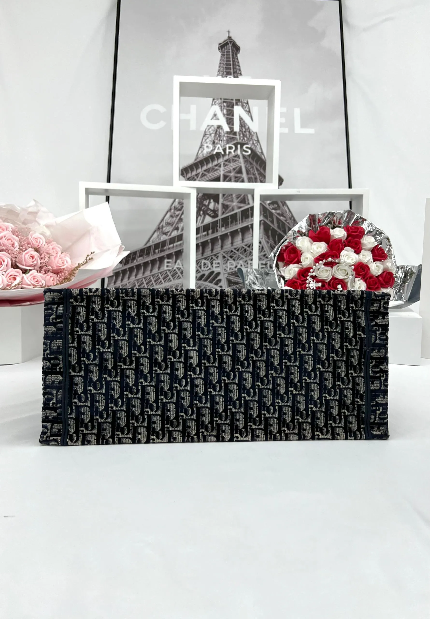 CHRISTIAN DIOR Large Dior Book Tote Blue Oblique Embroidery