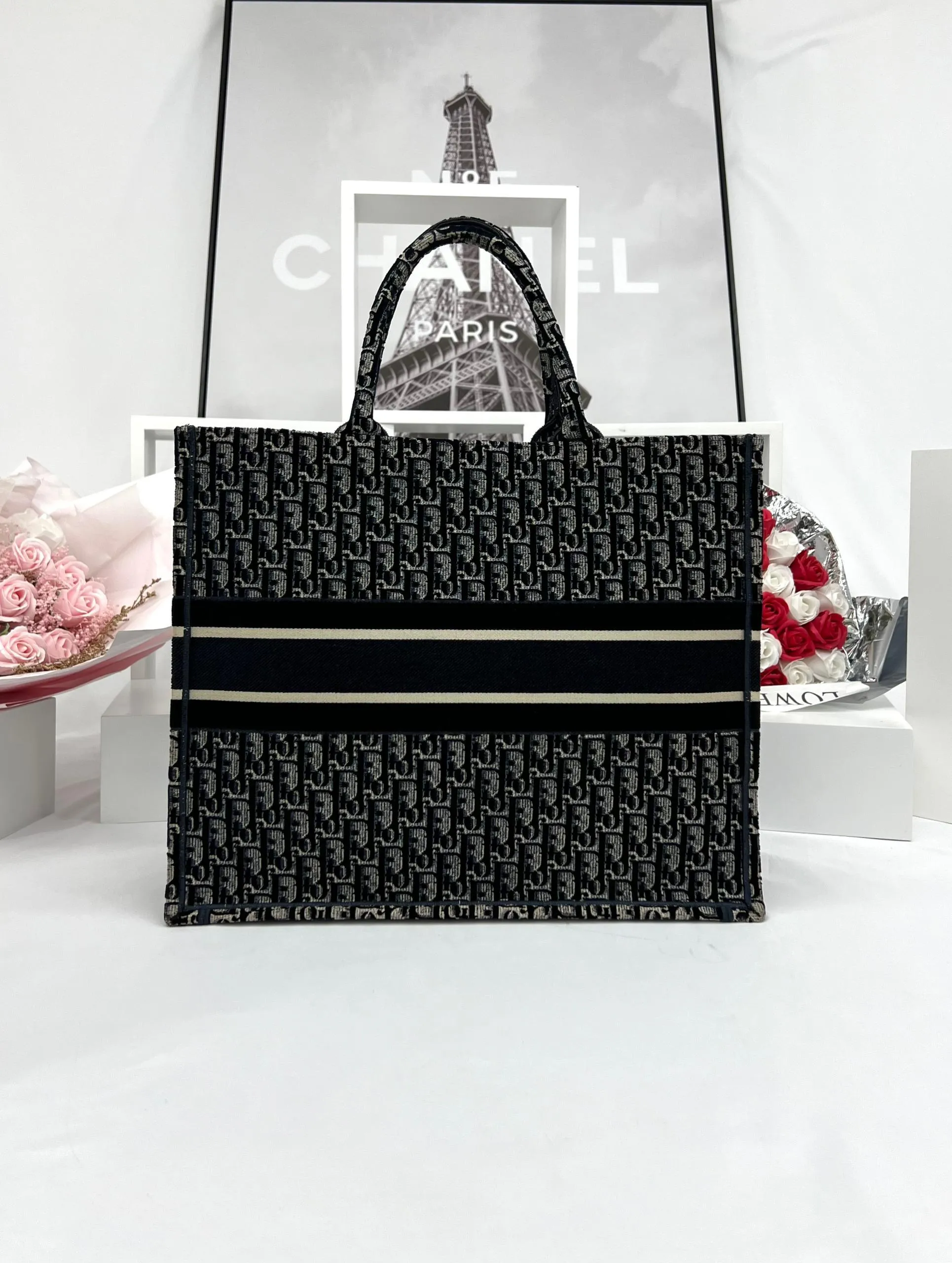 CHRISTIAN DIOR Large Dior Book Tote Blue Oblique Embroidery
