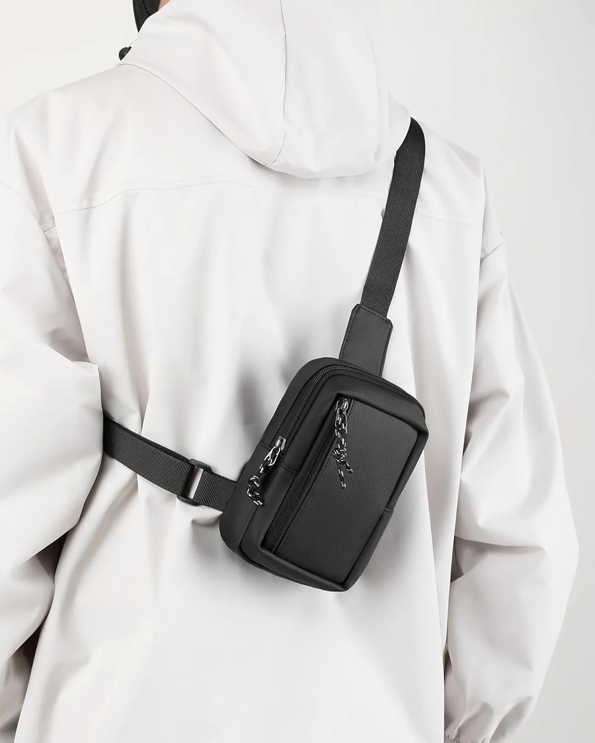 Crossbody Bag for Men Women Waterproof Sling Bag Casual Portable Chest Bag for Travel Workout Hiking Mini Sling Bag Black