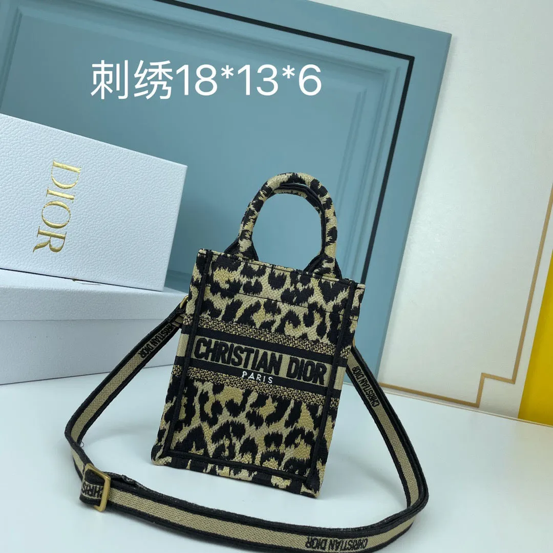 DR239 Book Mini Tote Bag / 7.1x5.3x2.5inch