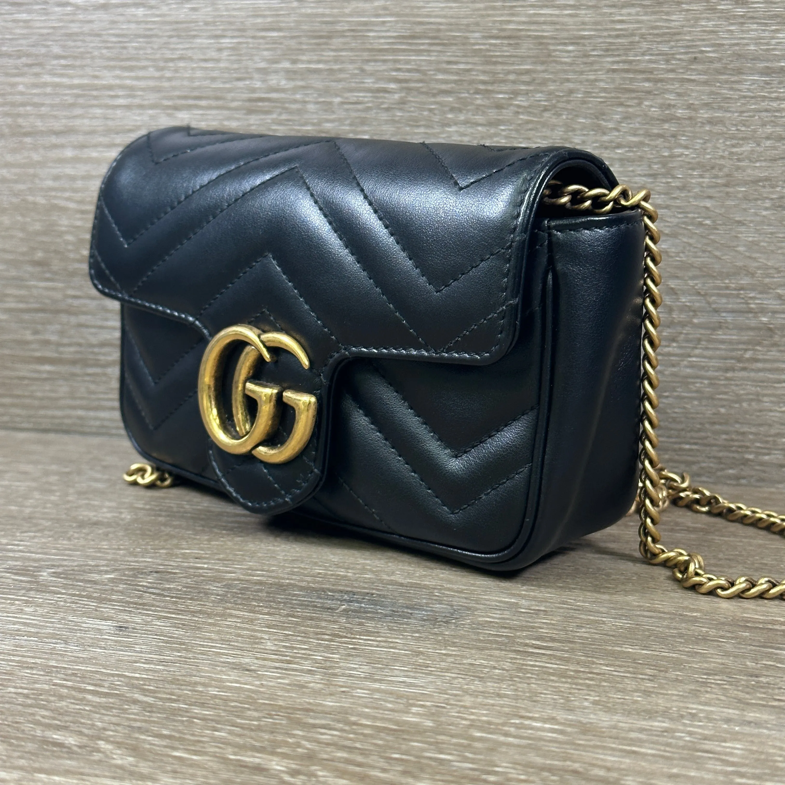 Gucci GG Marmont Super Mini Bag - Black