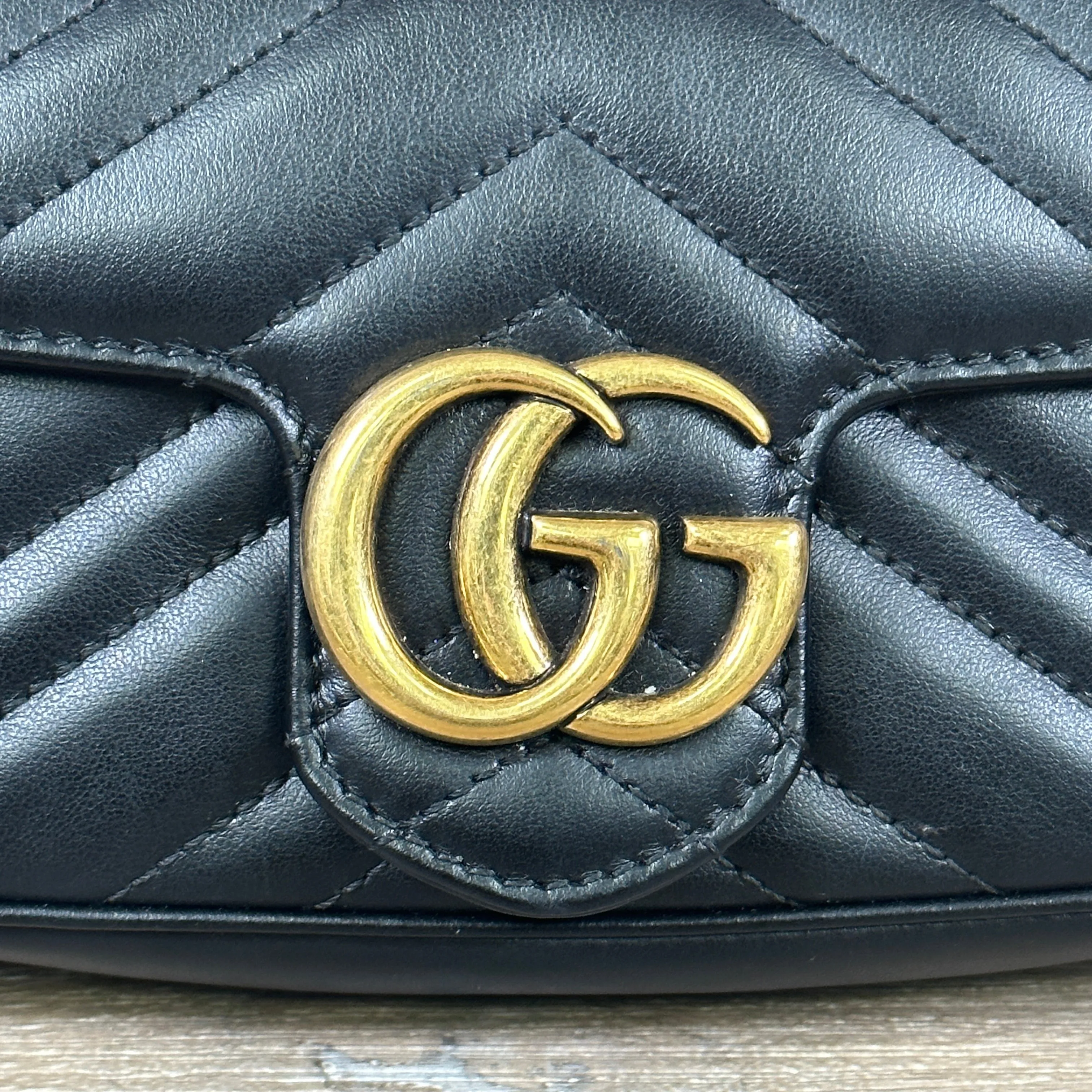 Gucci GG Marmont Super Mini Bag - Black