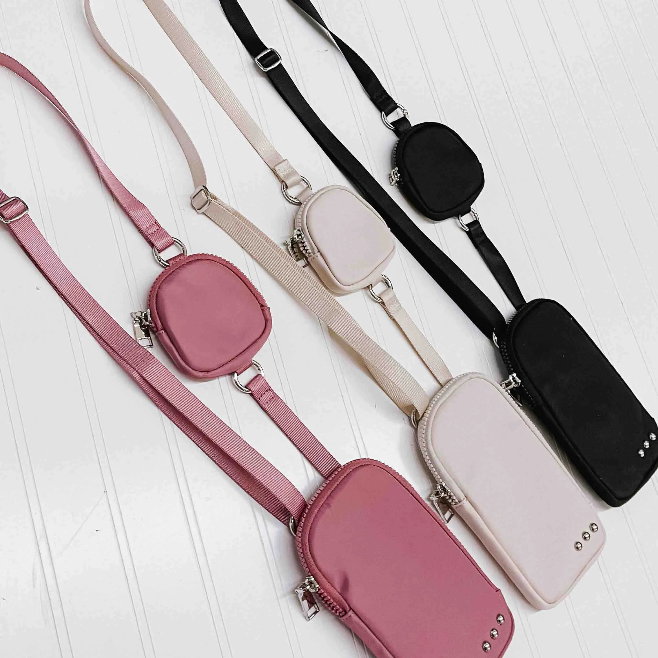 Nessa Nylon Crossbody Phone Bag (Black)