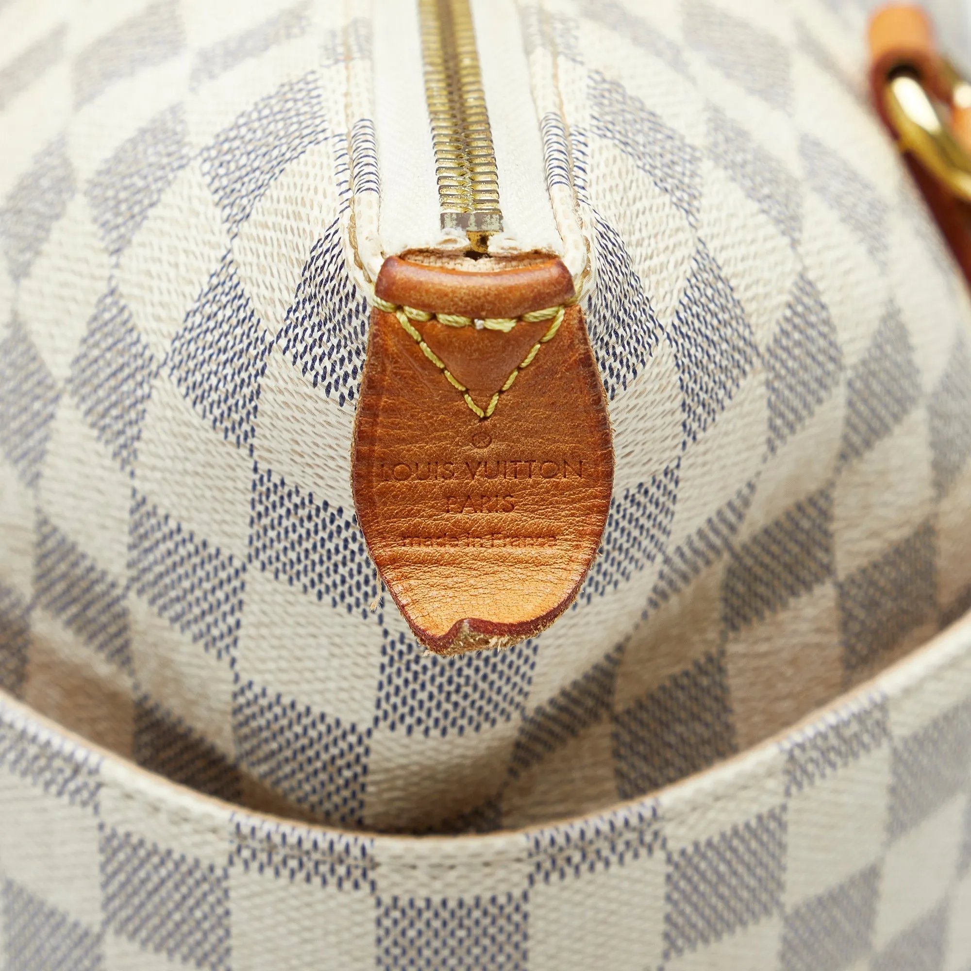 Trendy Inspired Louis Vuitton Totally Mm Damier Azur Canvas